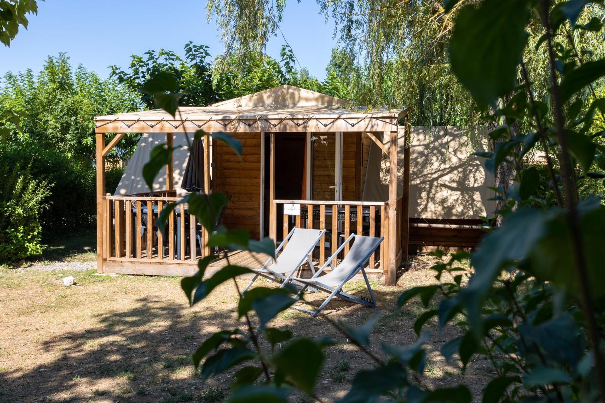 Camping Sites Et Paysages Les Pres Hauts Sisteron Buitenkant foto
